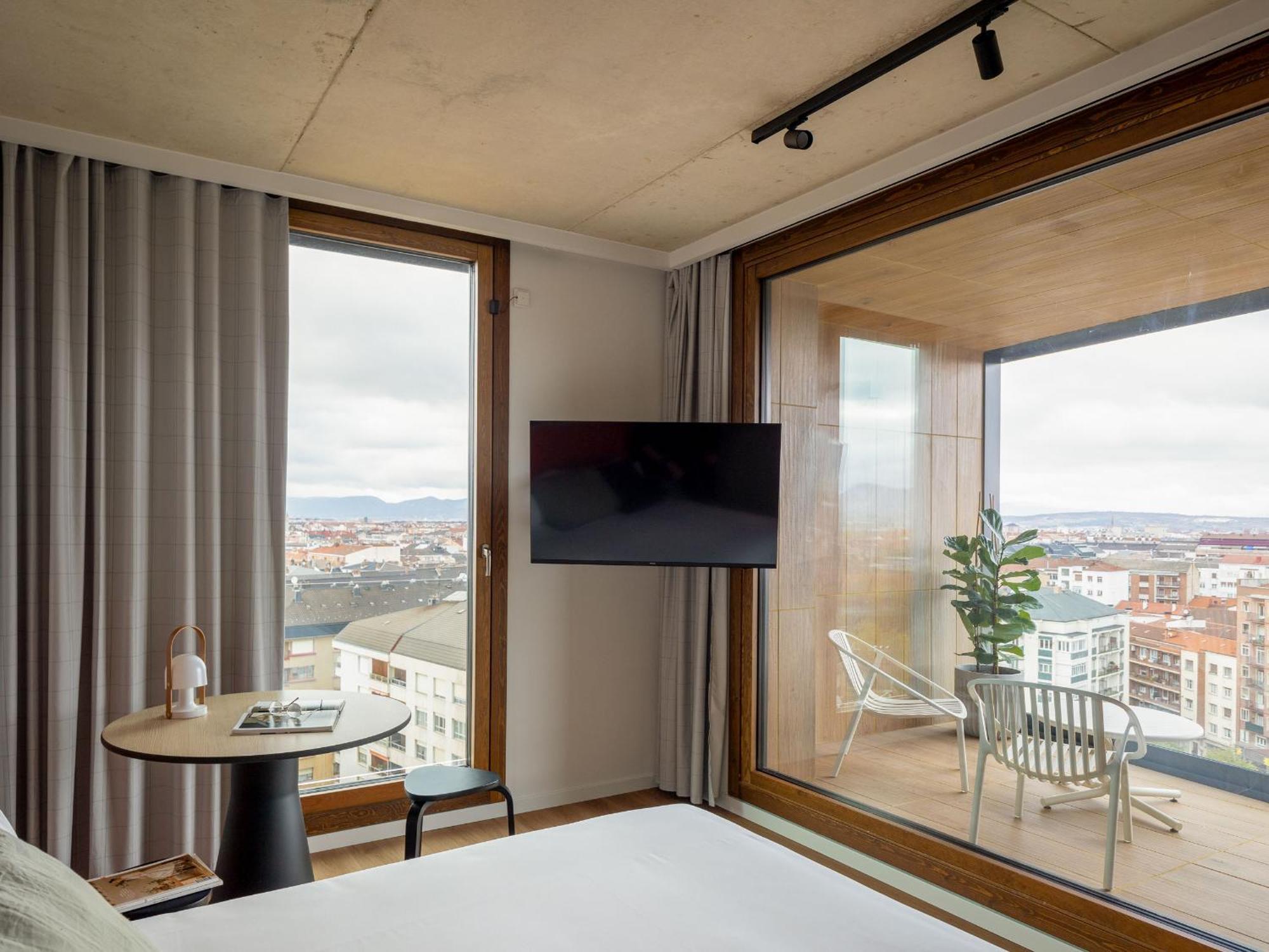 Kora Green City - Aparthotel Passivhaus Vitoria-Gasteiz Bilik gambar