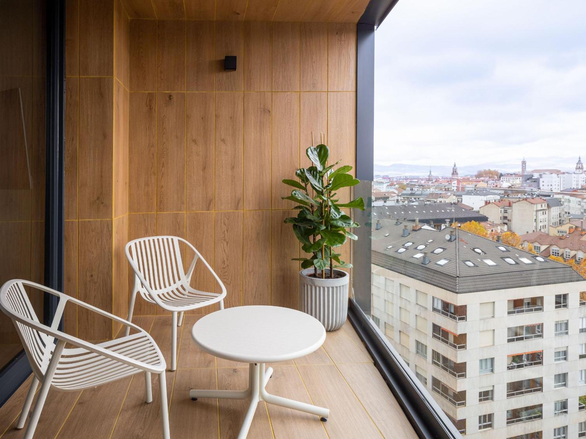 Kora Green City - Aparthotel Passivhaus Vitoria-Gasteiz Bilik gambar
